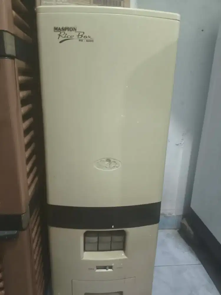 Maspion Ricebox rd 6000
