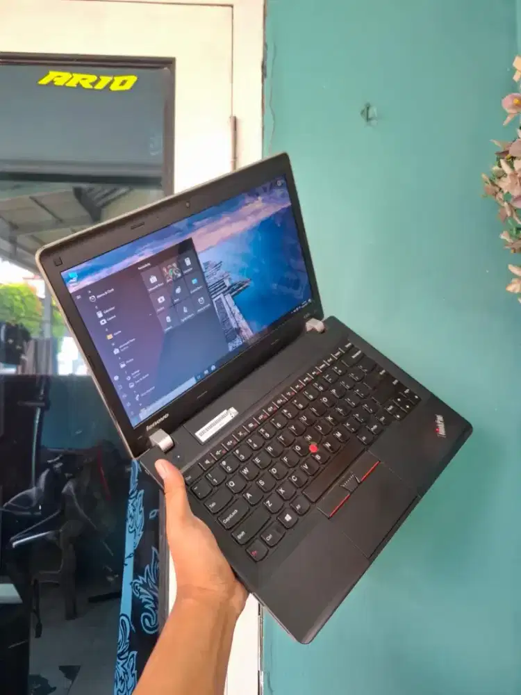 Lenovo Thinkpad E330