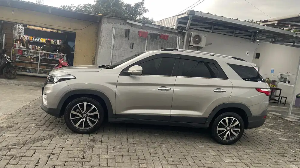 DFSK Glory 560 2019 Bensin