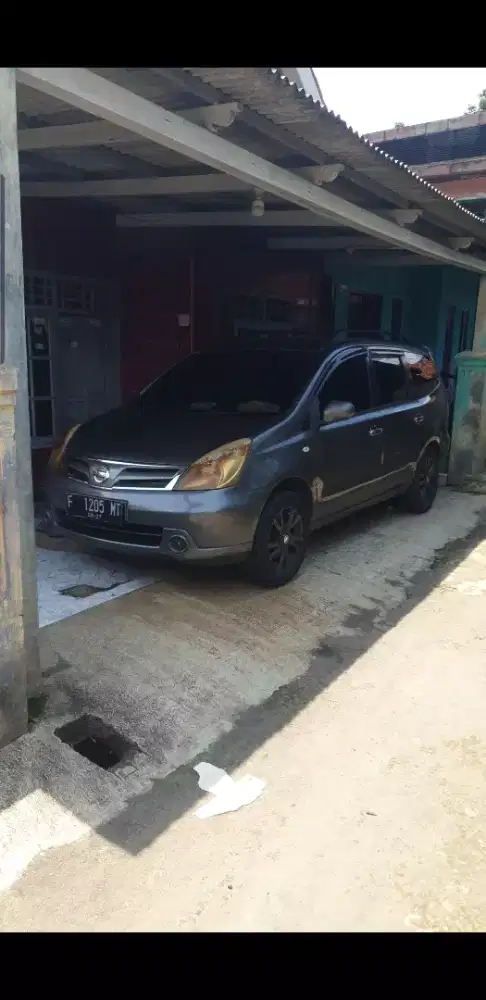 Nissan Grand Livina SV 2012 at