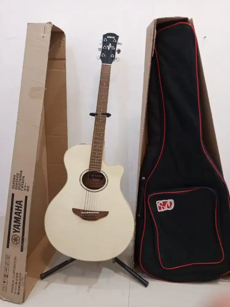 Gitar Yamaha Akustik Elektrik APX 600 Original Tidak Pernah dipakai