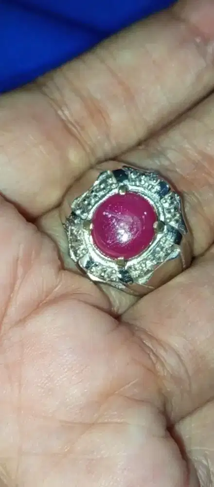 Batu ruby Mozambik