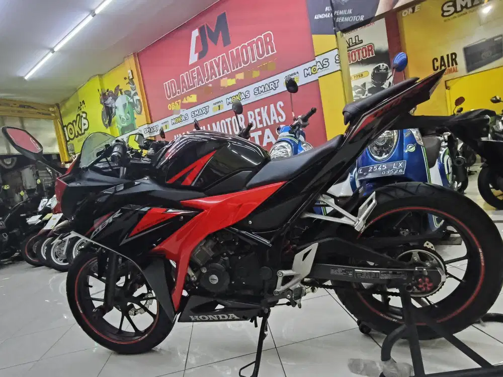 Honda CBR 150R th 2019 * DP 500rb