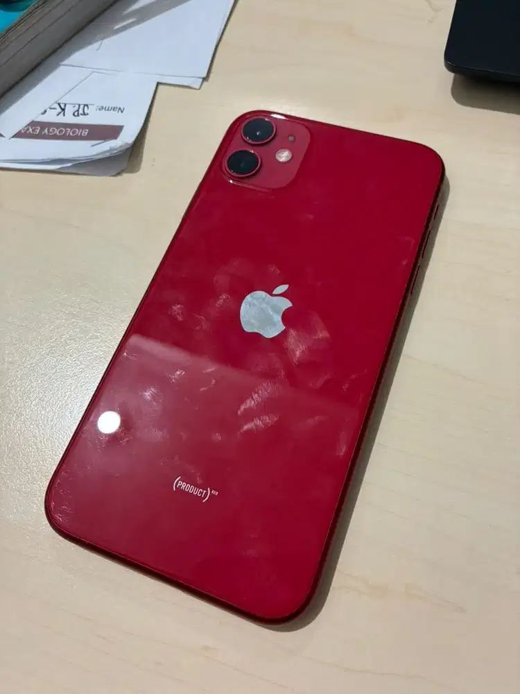 iPhone 11 64GB Dos Charger Lengkap Baterai 75%