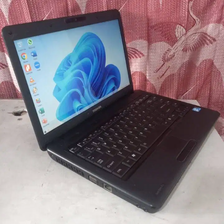 Laptop Toshiba Satellite L510 Intel Pentium T4500 SSD 128GB RAM 4GB