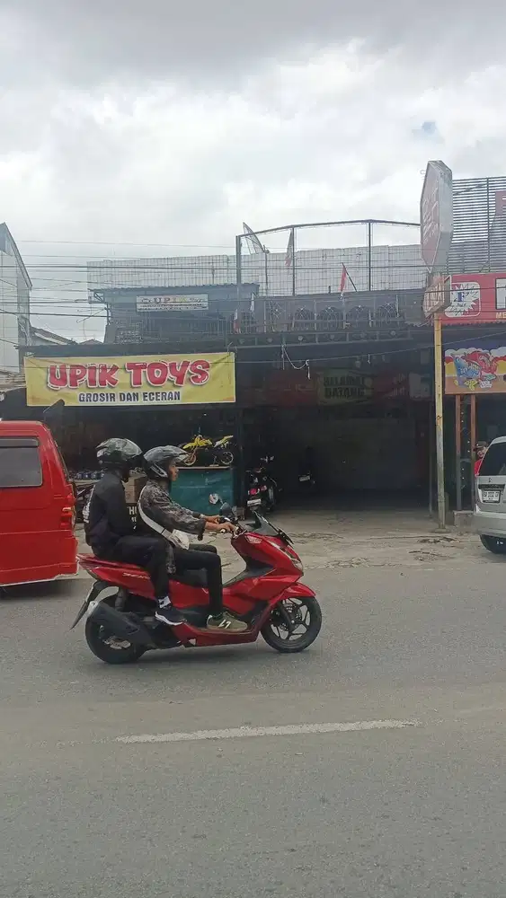 Ruko 2 Lantai Dekat Pasar Aur Kuning