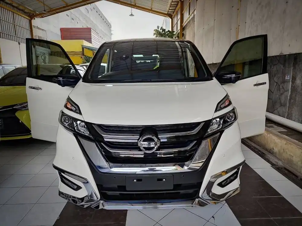 Nissan Serena HWS 2.0 A/T tahun 2023 Antik Low Km 5ribu