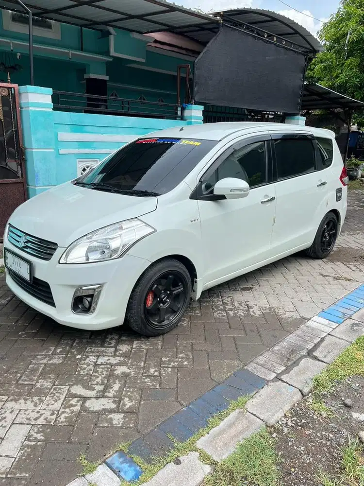 Mobil ertiga 2014