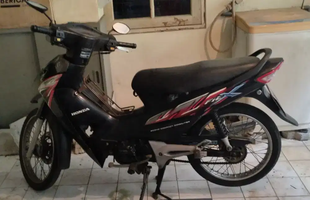 Jual cepat Honda Supra Black.