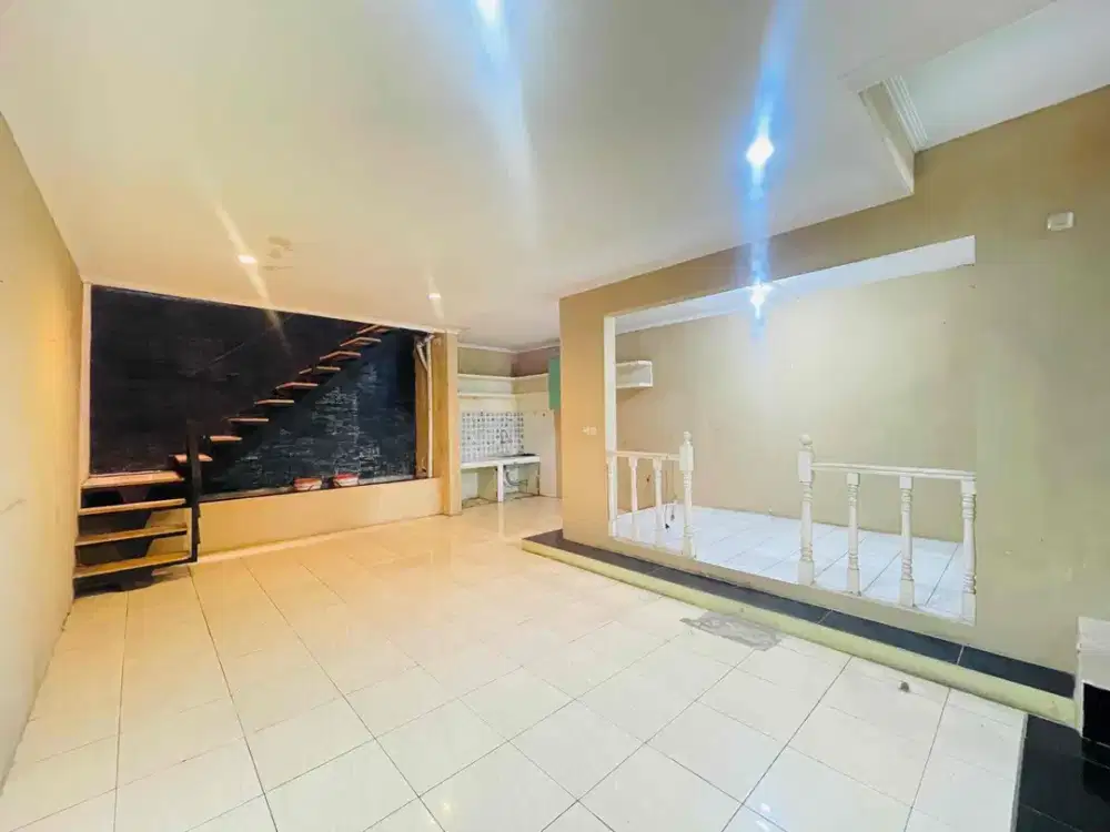 JUAL RUMAH BAGUS NYAMAN DI JINGGA KOTA BARU PARAHYANGAN