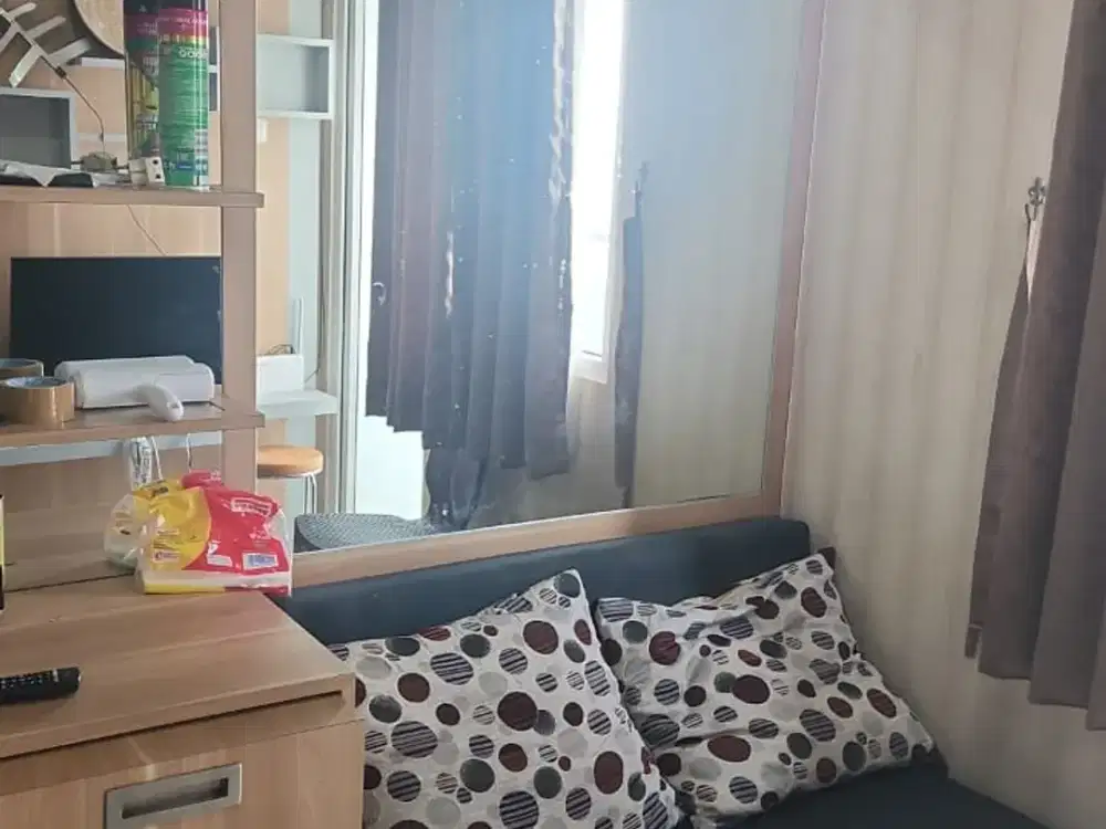 APARTEMEN GREEN PRAMUKA CITY 2 KAMAR FULL FURNISH TOWER ATAS MALL PER 6 BULAN INCLUDE IPL JAKPUS