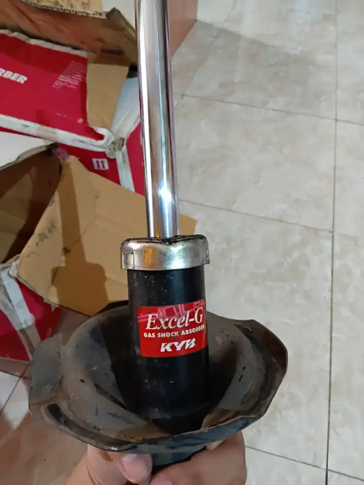 Shock Breaker depan KYB bekas Outlander Sport