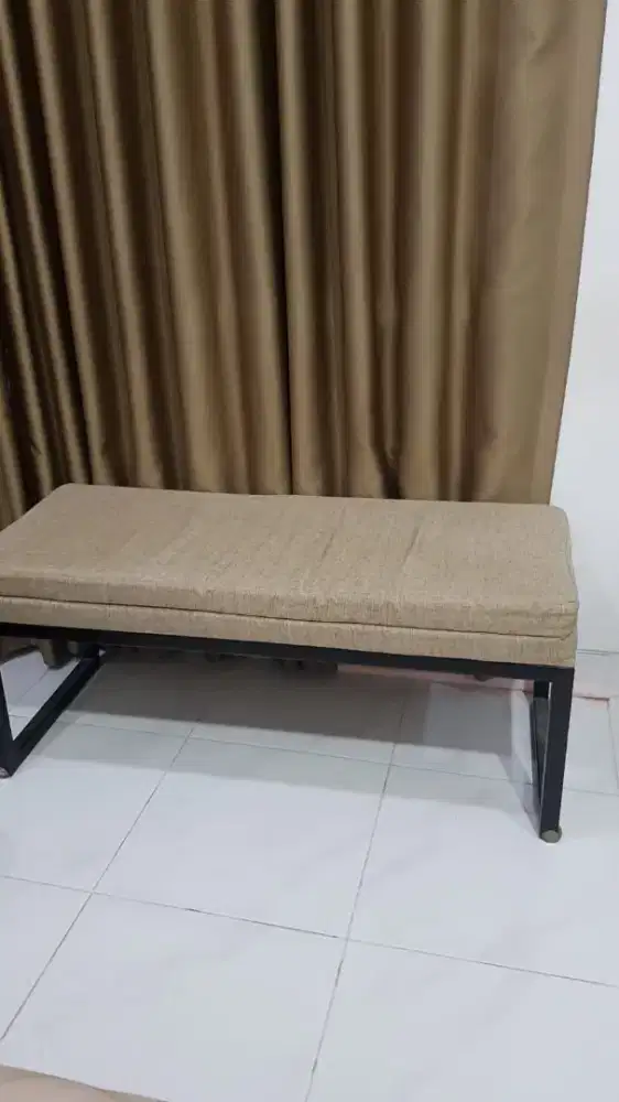 Kursi sofa/sandaran kaki