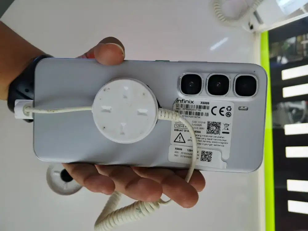 Kredit handphone Infinix hot 60 Pro Plus