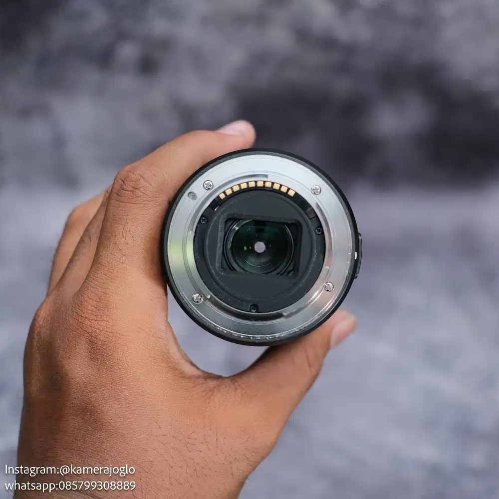 Lensa Kit Sony 18-135mm