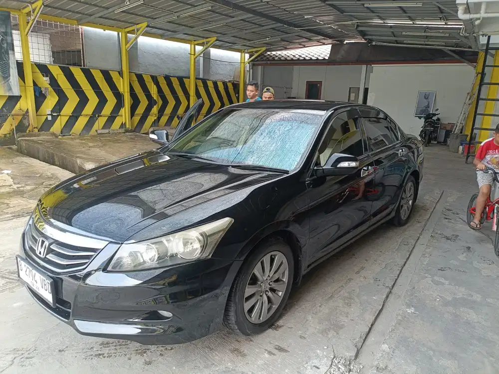Honda Accord 2012 Bensin