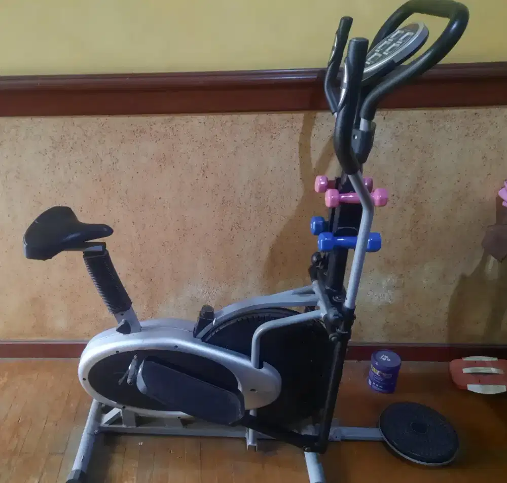 Di jual sepedah statis