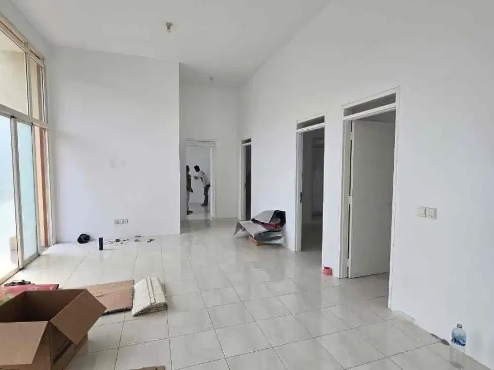 JUAL RUMAH HOEK DEKET TAMAN DI KOTA BARU PARAHYANGAN