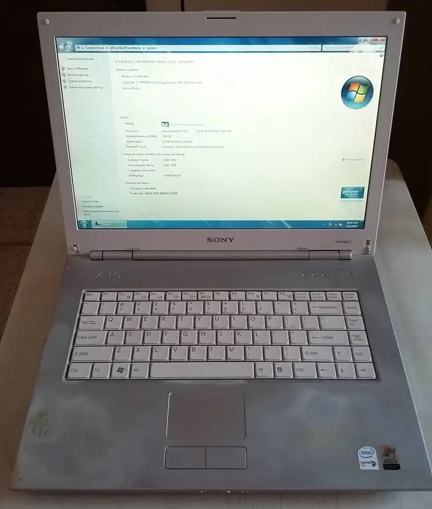 Sony VAIO putih