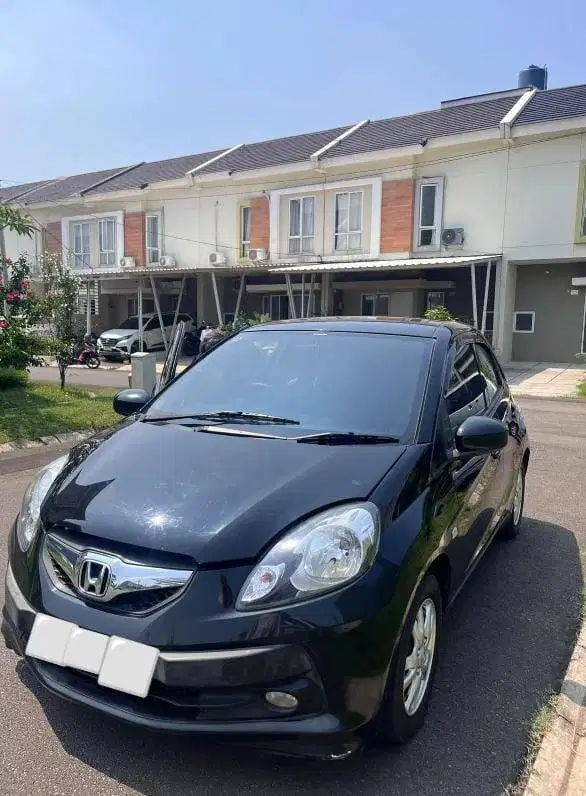 HONDA BRIO MT (2014)