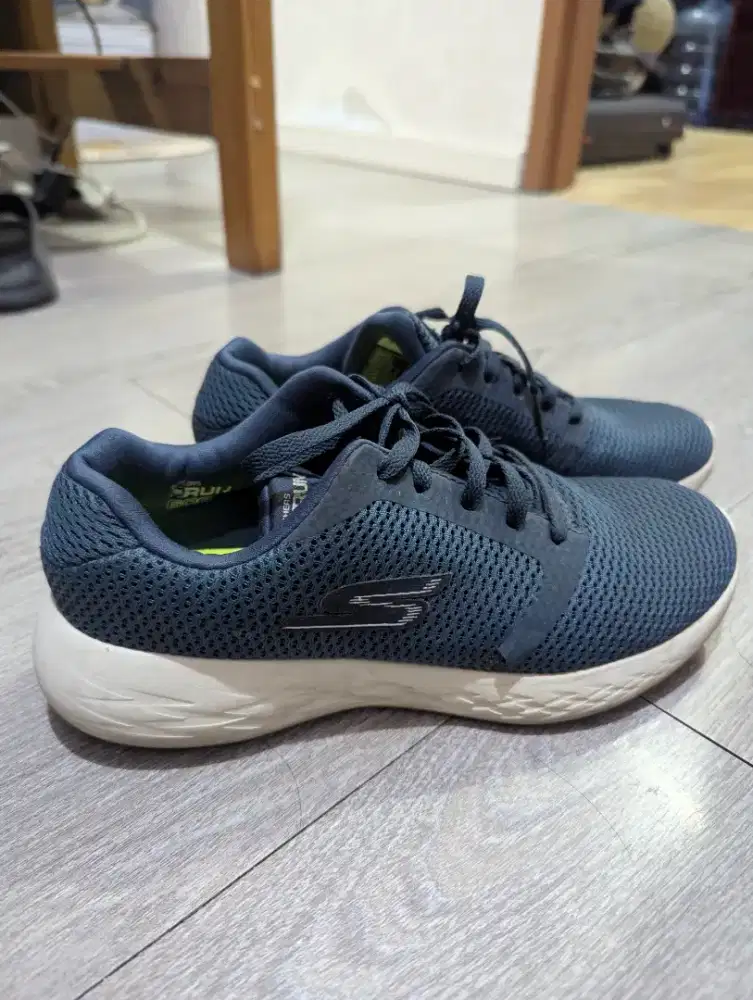 Sepatu Skechers Wanita Original Seri Go Run