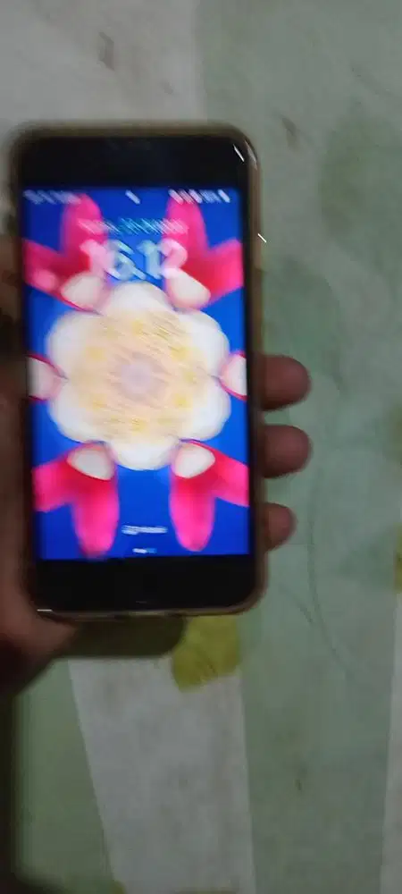 Iphone SE 3 128 starlight