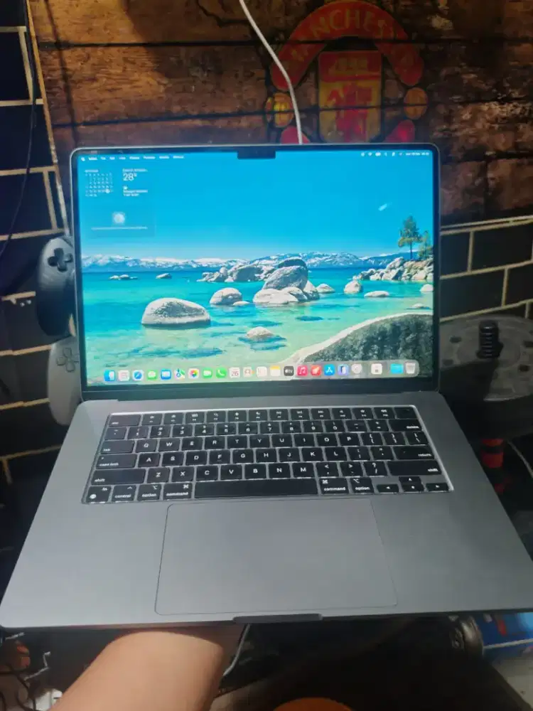 Macbook Air M2 2023 15,3inc 512Gb iBox Normal Siap Pakai