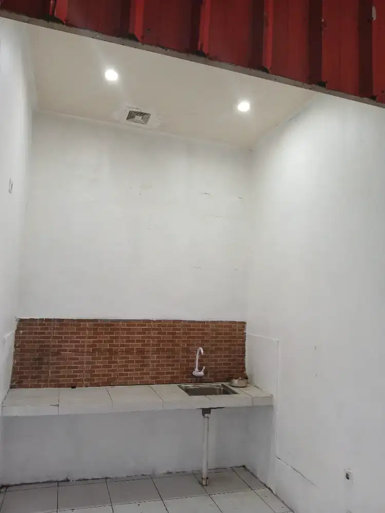 Kios kuliner 2.30 x 2.50 Di teras fatmawati Jakarta selatan