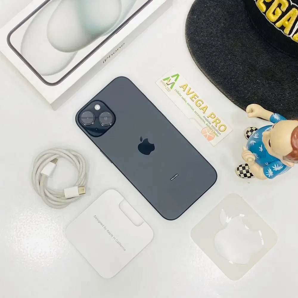 Second iPhone 15 128 gb space black garansi resmi indonesia