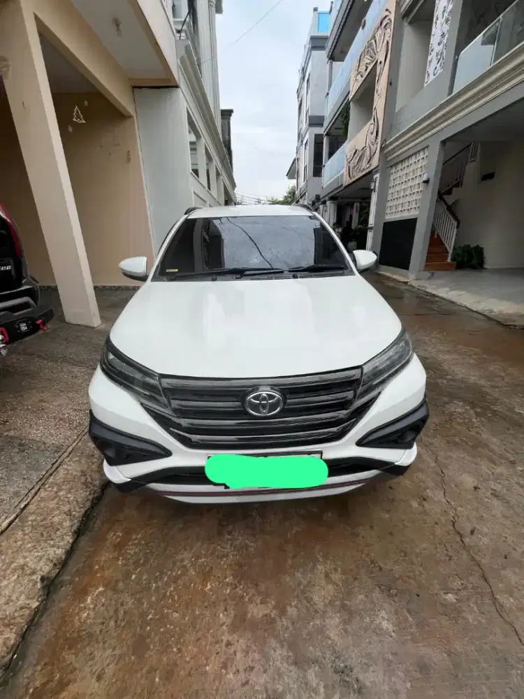 Jual Cepat BU Toyota RUSH 1.5 TRD Sportivo 7 Bensin-MT Putih White