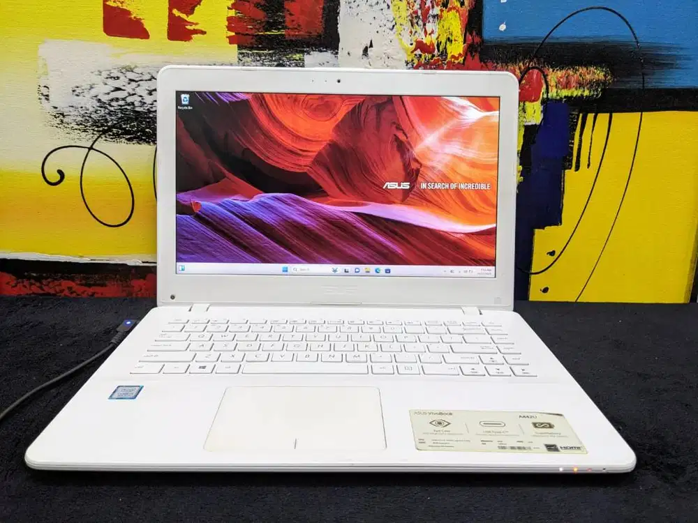 Laptop Asus A442U Core i5 8250U Ram 8/256 Mulus