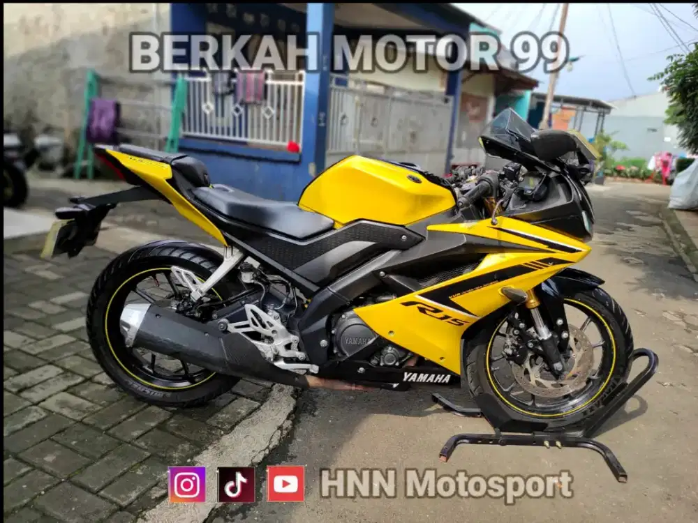 R15 V3 Tahun 2019 Kuning