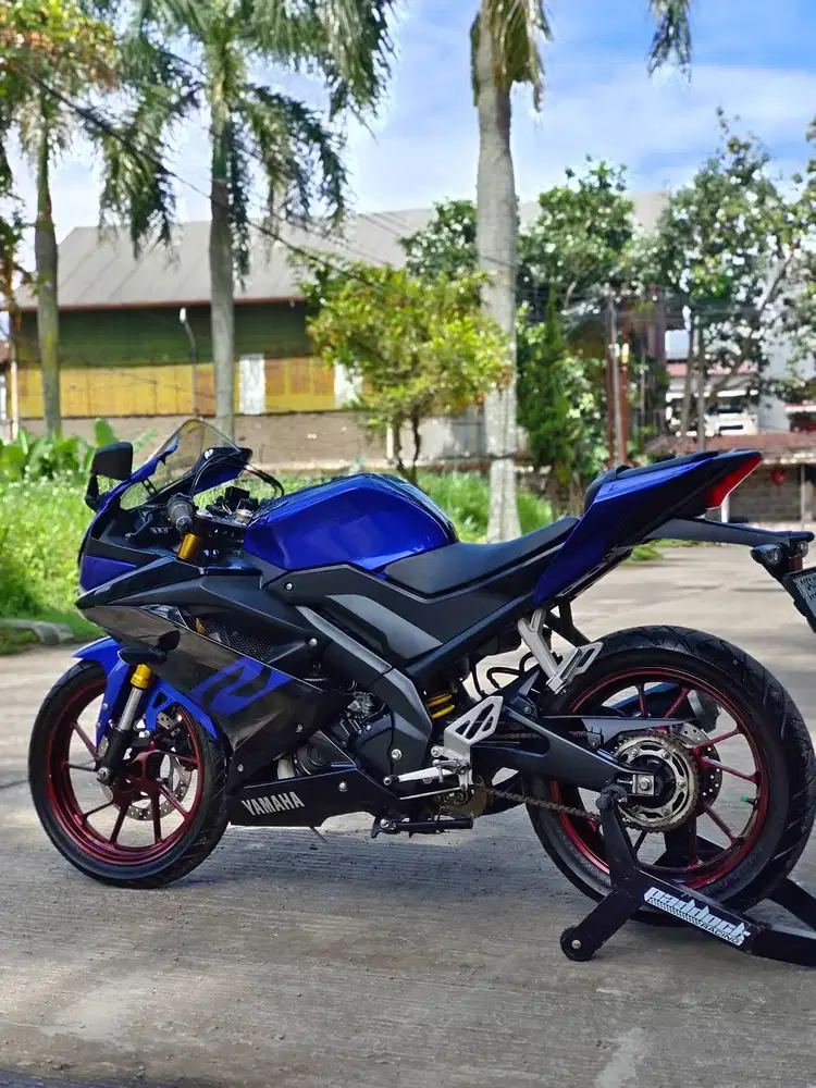YAMAHA R15 V3 BLUE RACE 2019 KM RENDAH SUPERB