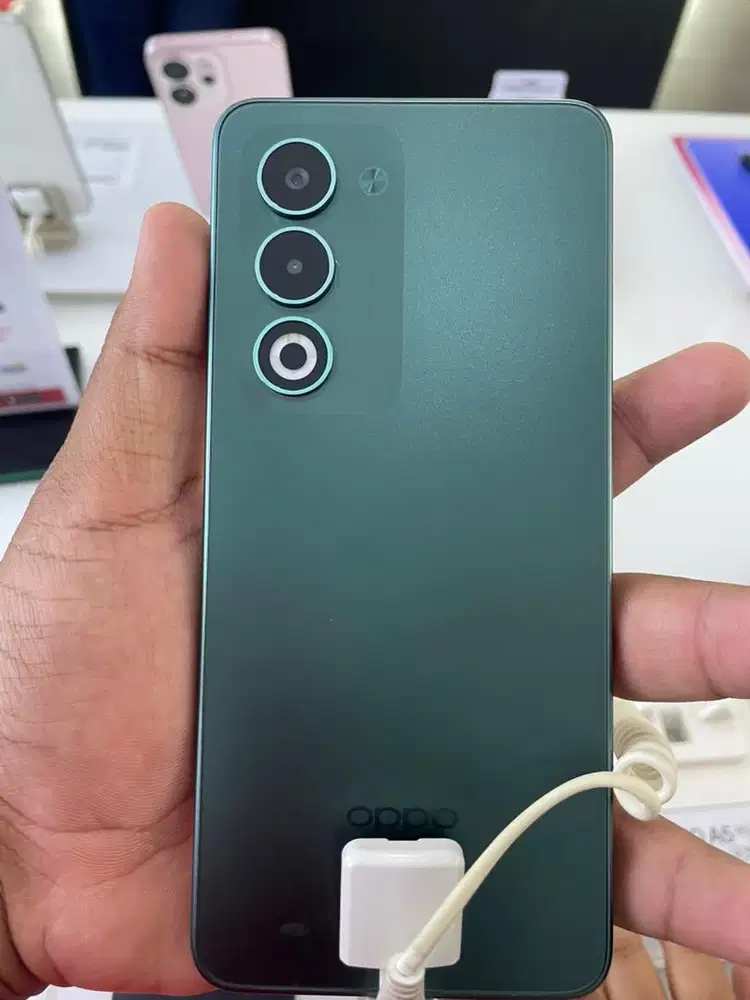 Bisa cash dan cicilan  cuman ktp aja