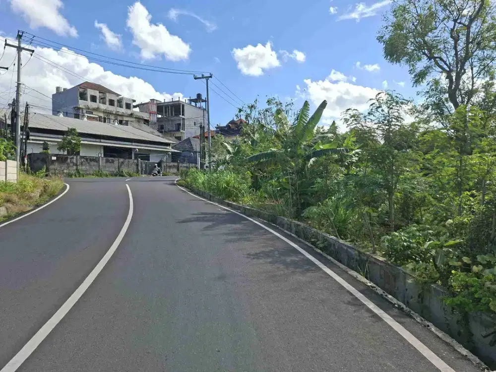 dijual tanah 3 are dekat ATM sepeda motor kampus unud jimbaran badung bali  1 milyar per are nego