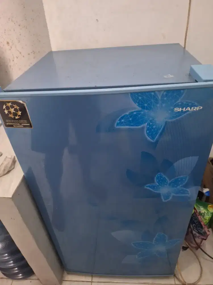 Jual kulkas merek sharp