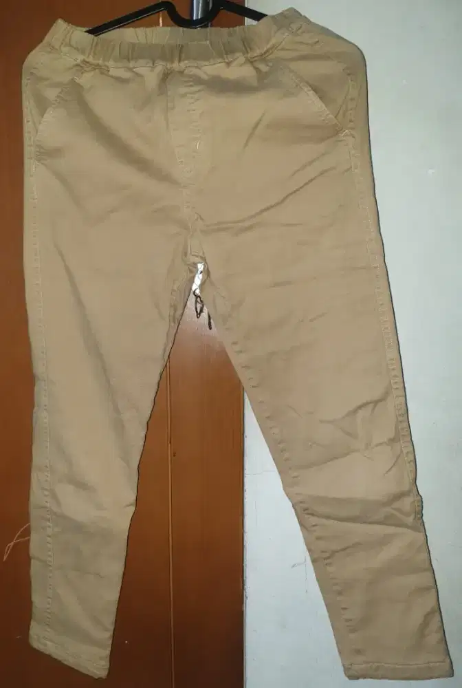 Celana Stretch Hangat Uniqlo