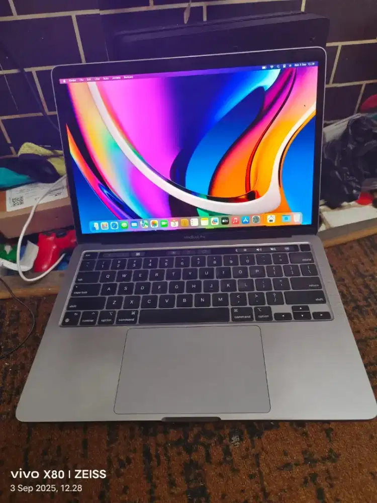 Macbook Pro M1 2020 iBox 512Gb Normal Siap Pakai