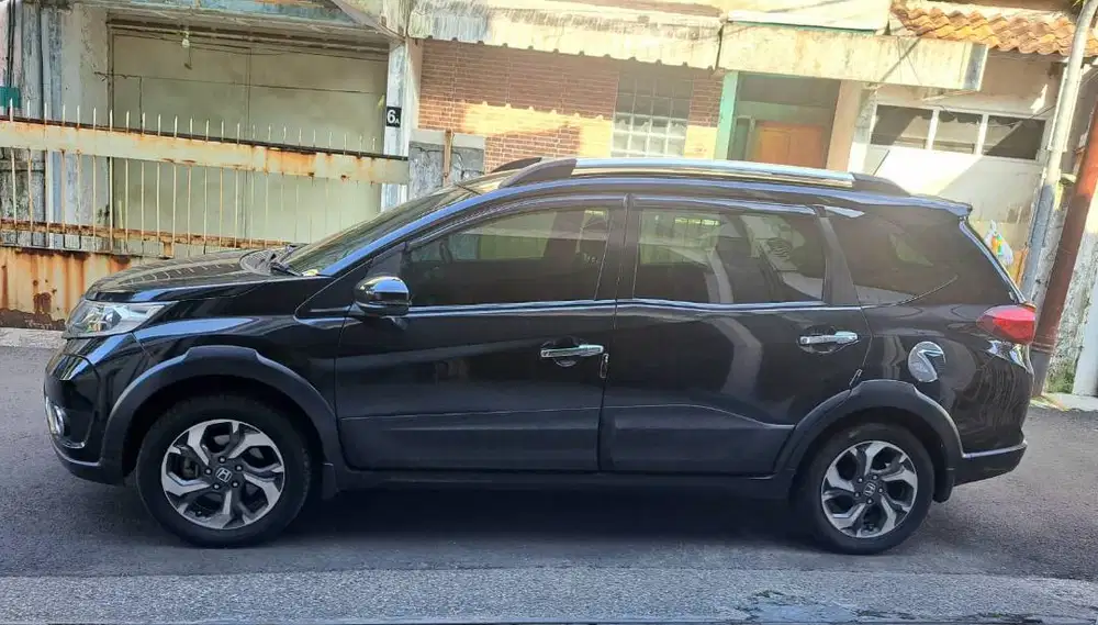 BRV 2018 E-CVT 1500 CC