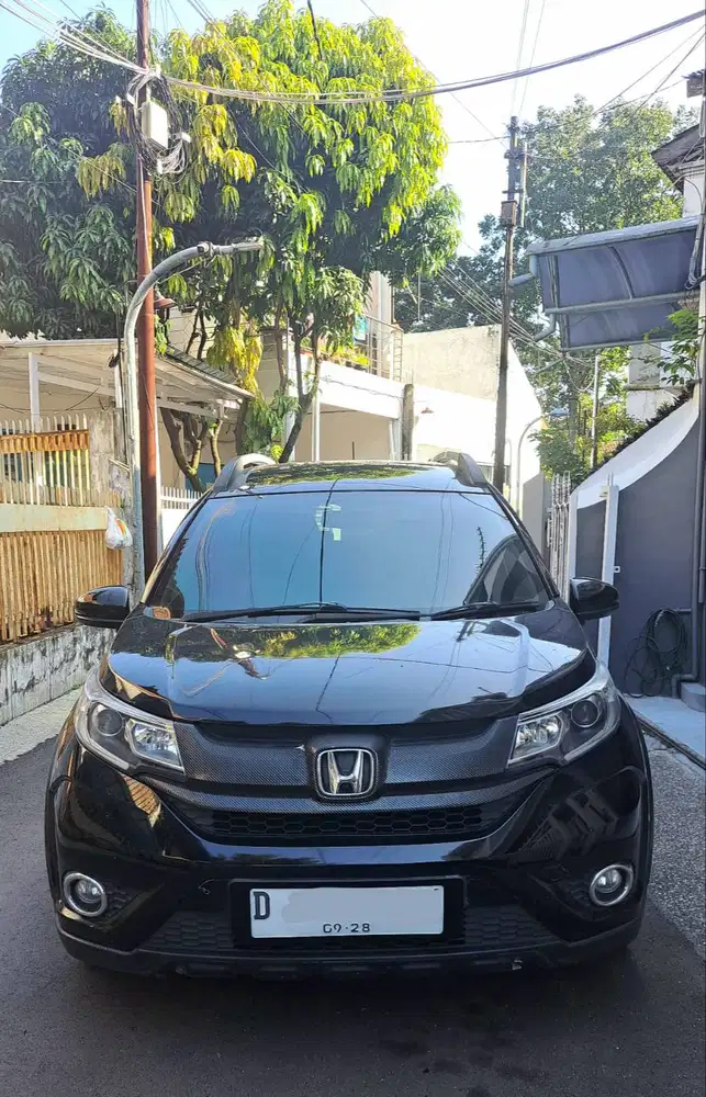 BRV 2018 E-CVT 1500 CC