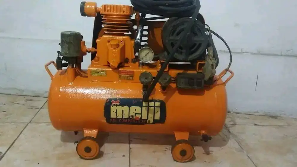 Mesin Air Compressor Type GH-1/4 No 1723 Asli