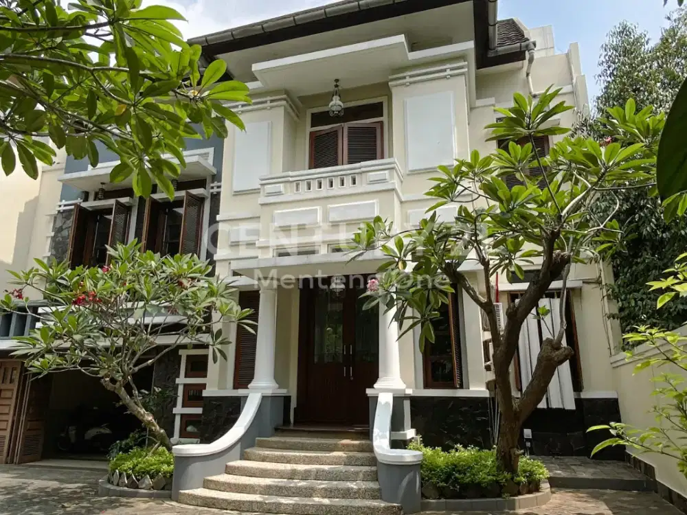 Dijual Rumah Mewah 3 Lantai di Menteng Inti, Jakarta Pusat – LT 629 m², LB 505 m², Kolam Renang & Keamanan 24 Jam