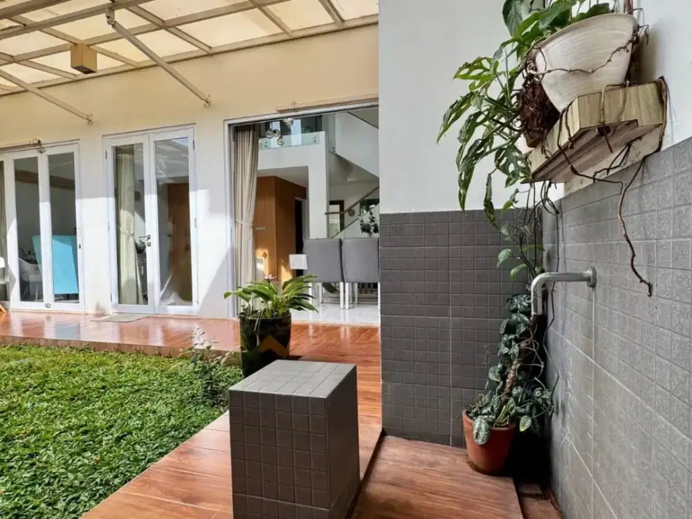 Dijual Rumah Asri Dalam Lingkungan Yang Tenang di Cinere.