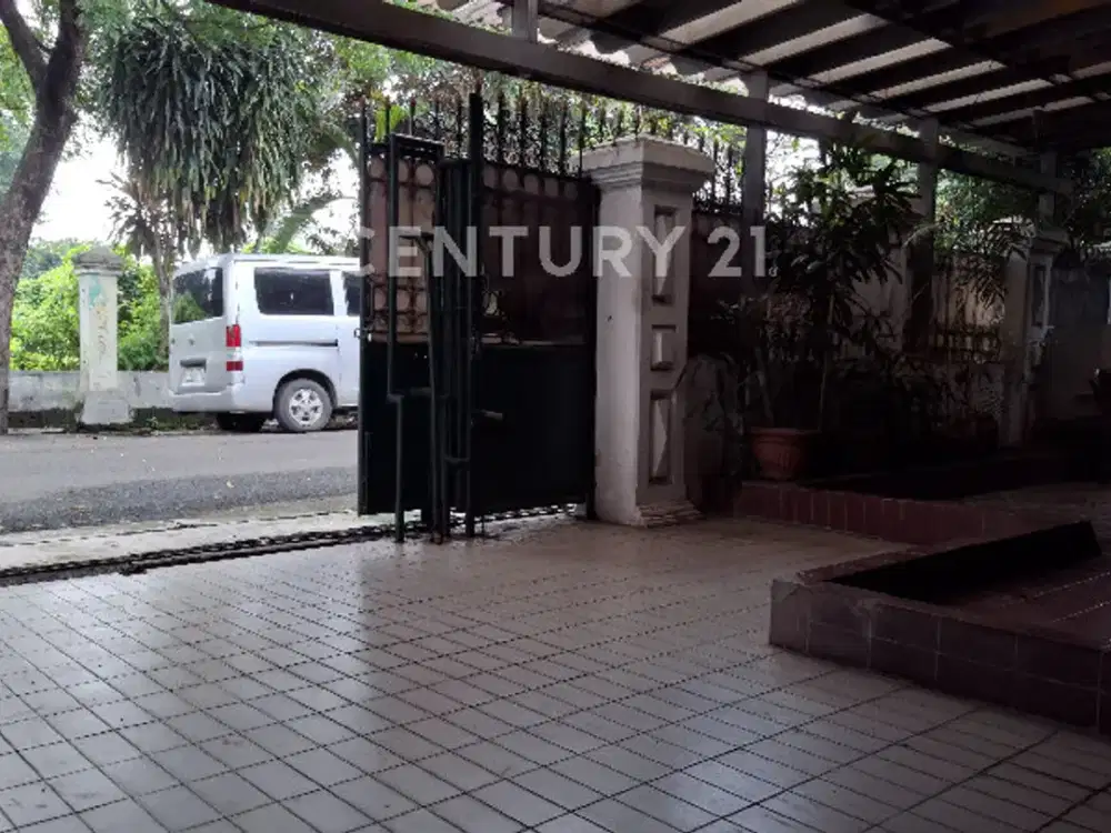 TURUN HARGA - RUMAH DI TEBET TIMUR ONE GATE SYSTEM