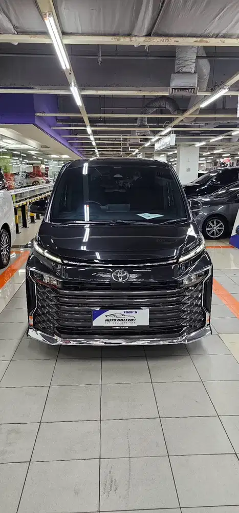 Toyota Voxy 2022 Bensin
