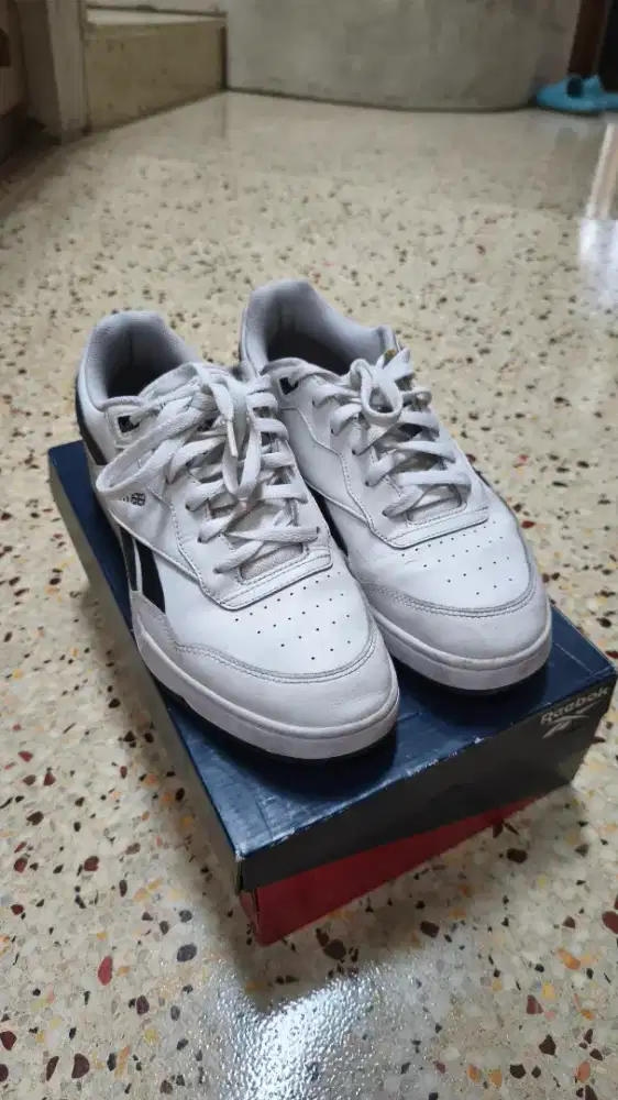 Preloved Reebok BB 4000 II