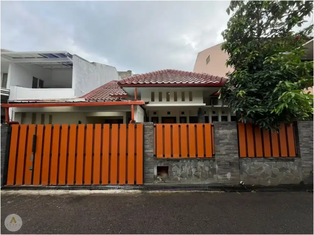 Rumah di cijagra buahbatu semi furnish siap huni