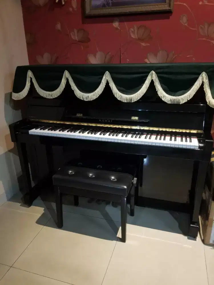 Piano Upright Kawai K-18E BT