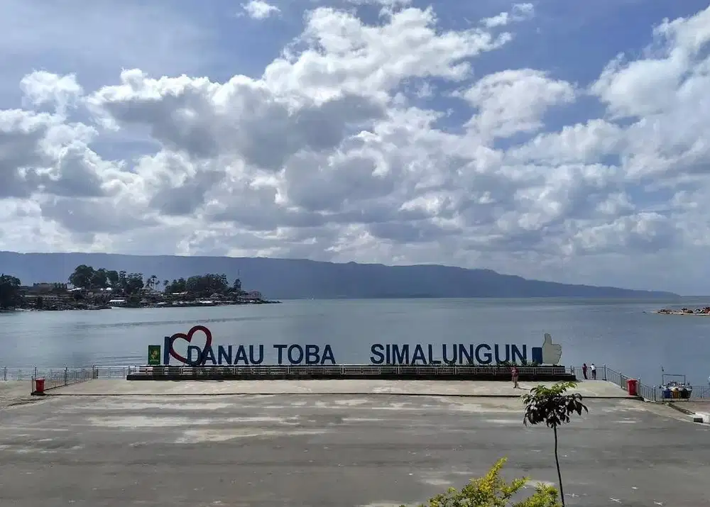 Tour Guide Danau Toba