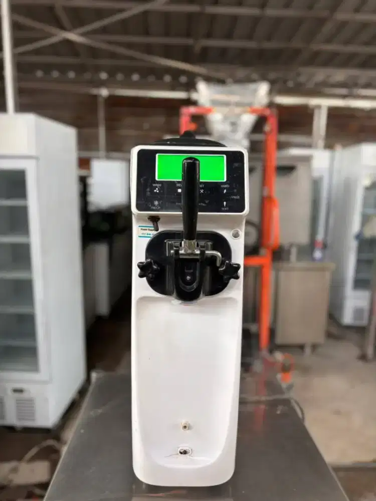 Mesin soft ice cream
1 tuas

Harga 5.500.000